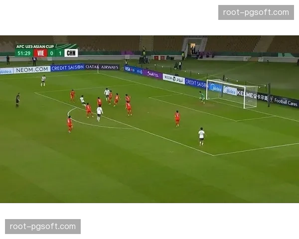 多特蒙德禁区前沿传球网络，吉拉西转身抽射展现空间利用能力